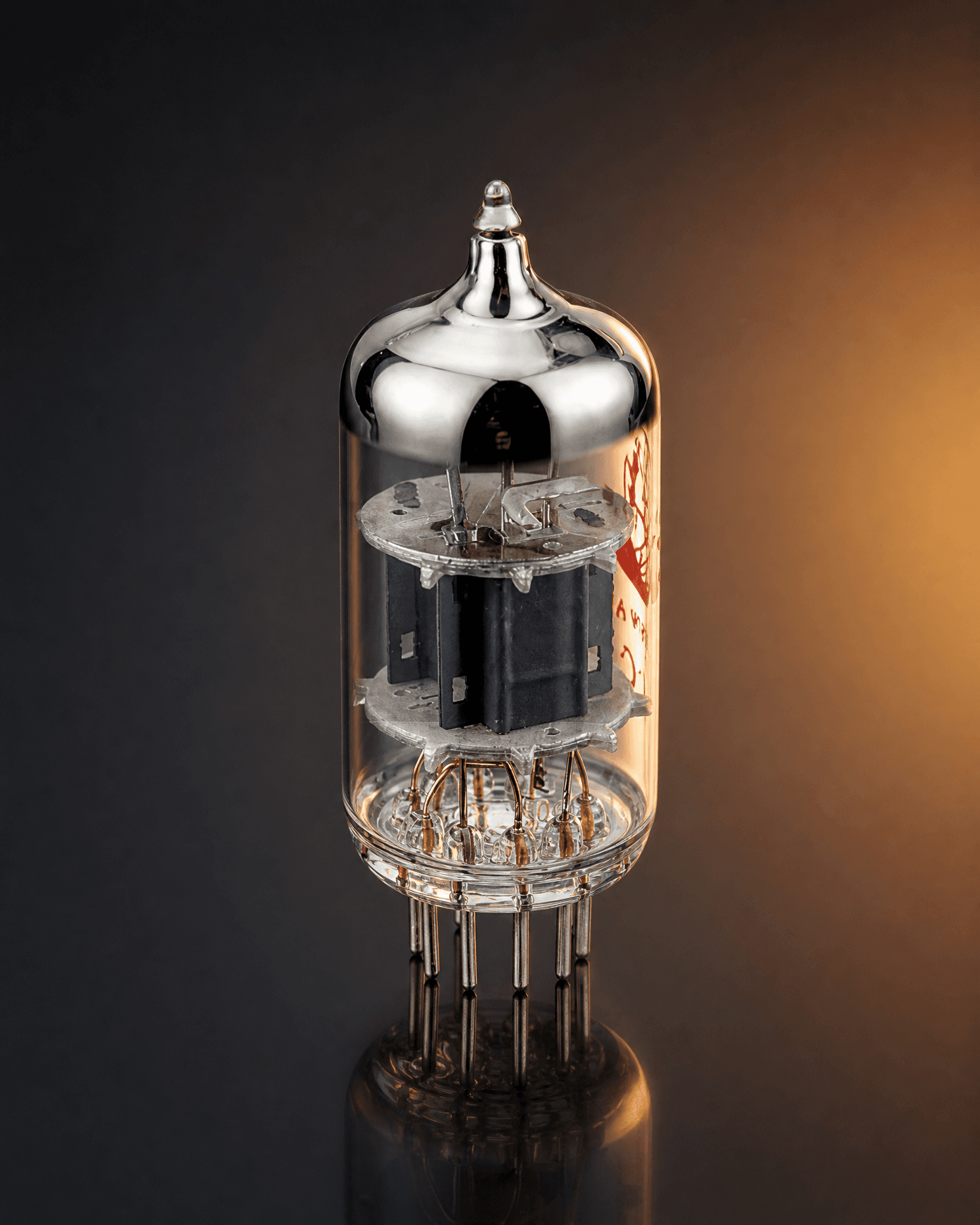 PSVANE Horizon 12AX7-AT / ECC83 vacuum tube angled detail